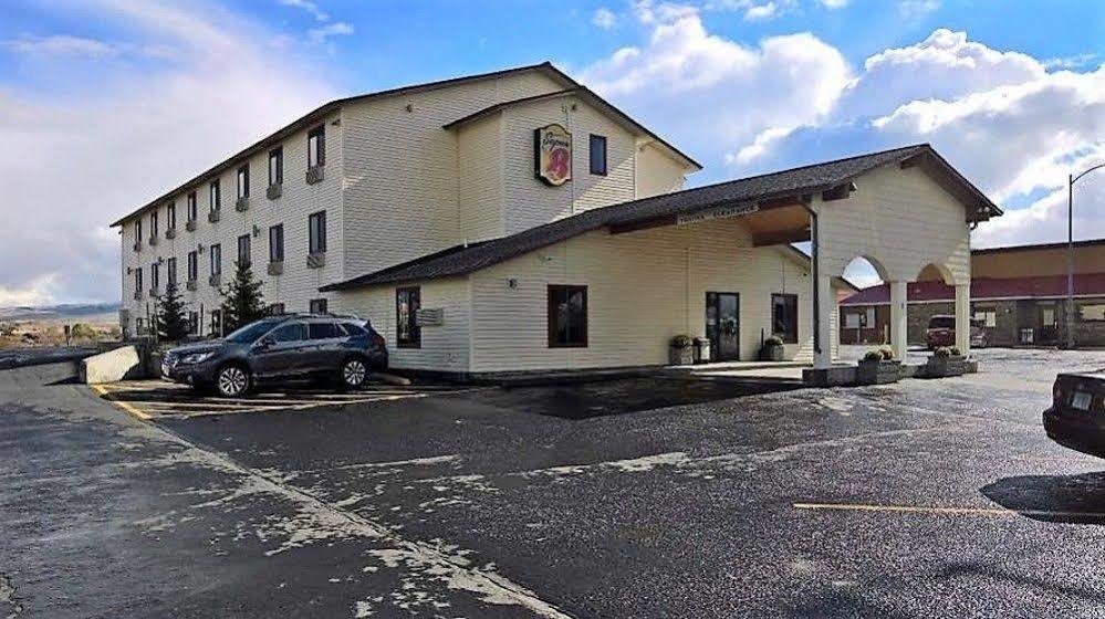 Super 8 By Wyndham Dillon Motel Exterior foto
